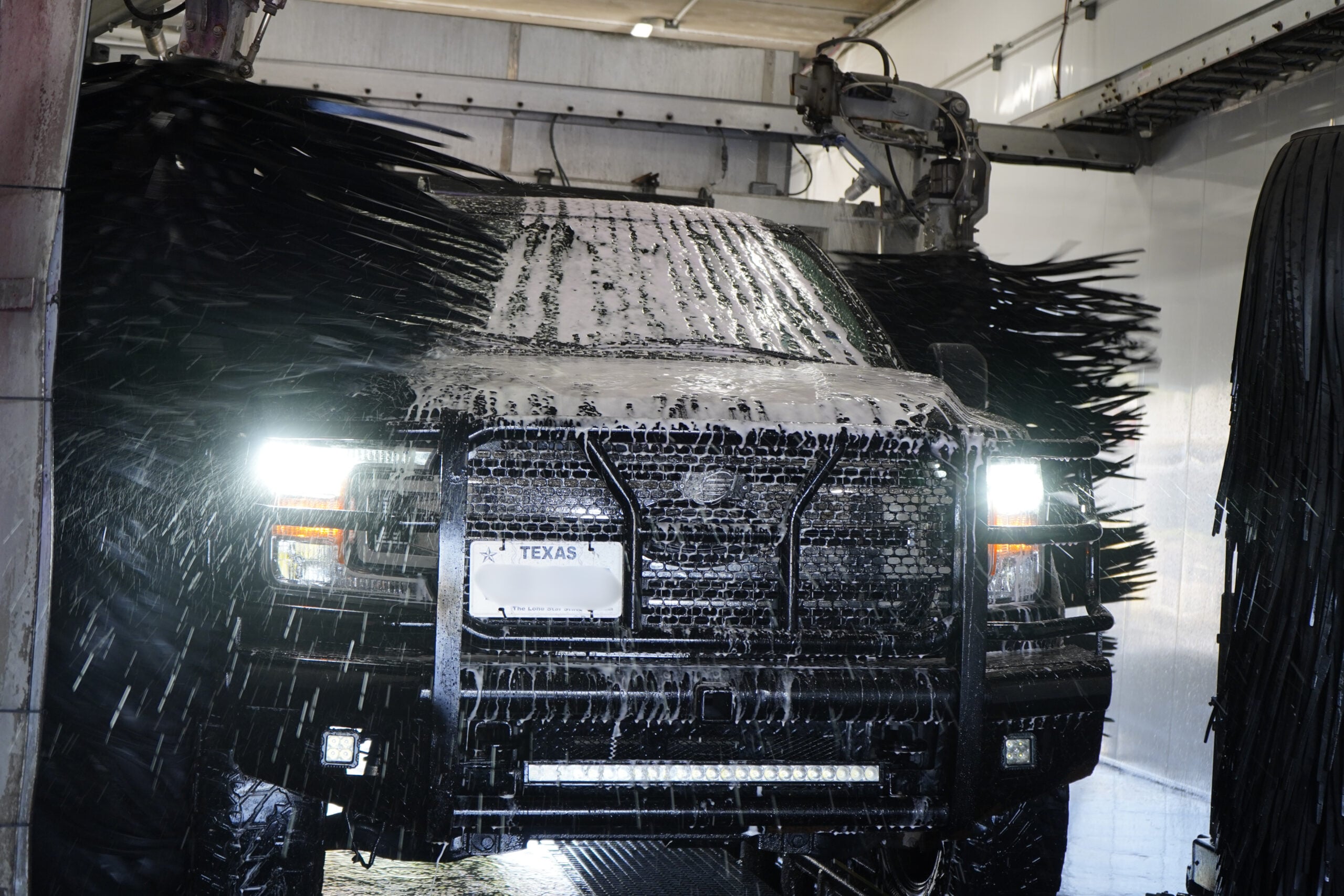Aqua Express Auto Wash photo 1 in Laredo
